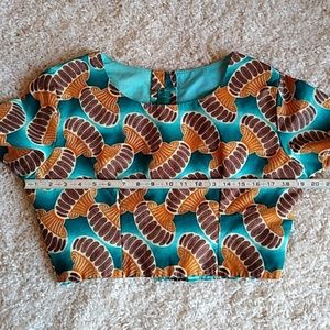 Cropped "mushroom" top